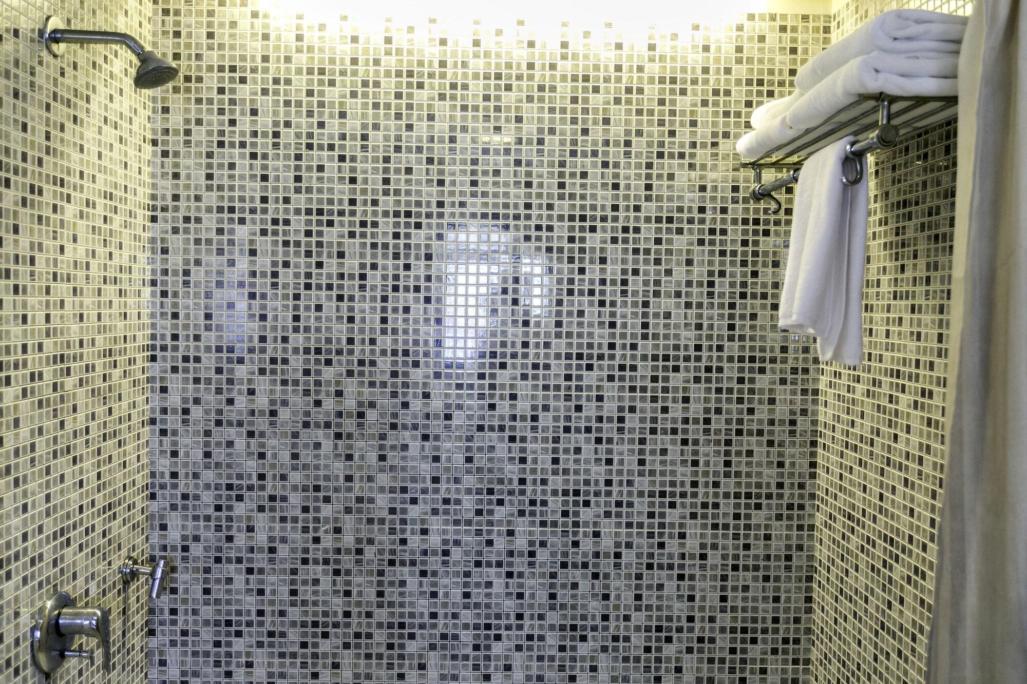 Treebo Trend New Castle Otel Mumbai Dış mekan fotoğraf