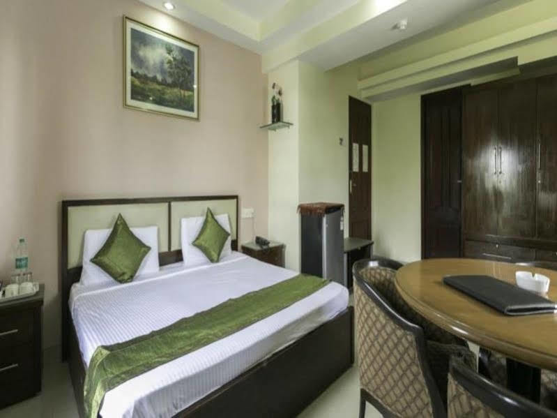 Treebo Trend New Castle Otel Mumbai Dış mekan fotoğraf