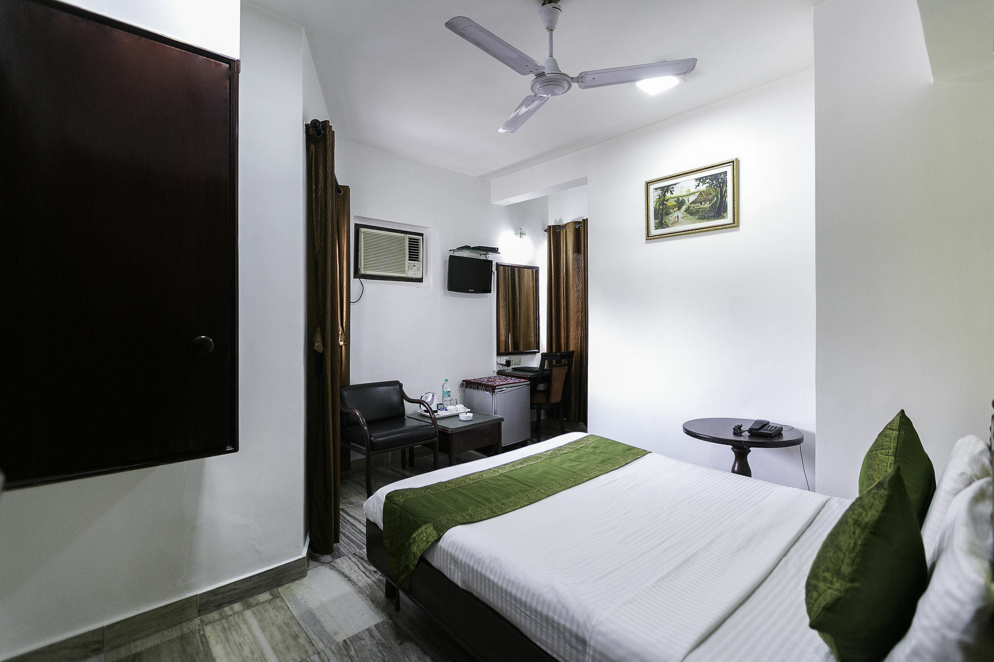 Treebo Trend New Castle Otel Mumbai Dış mekan fotoğraf